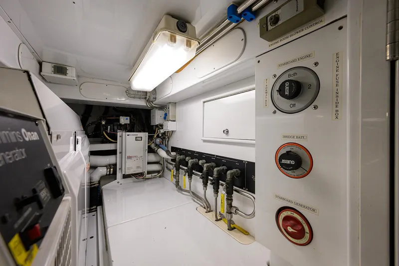 Business Stinks Yacht Photos Pics 