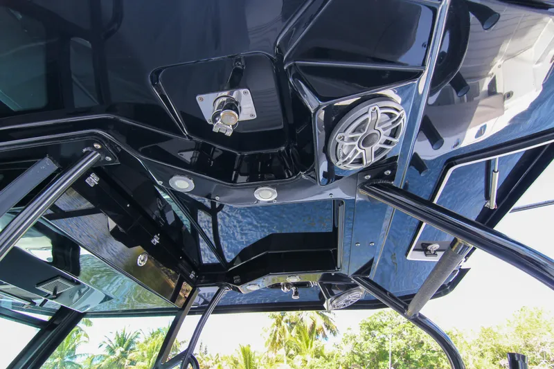  Yacht Photos Pics 2020 Blackfin 332 CC boat interior with sleek design and modern audio system.