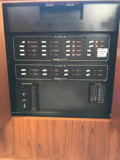 Privateer Yacht Photos Pics 