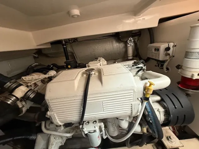 Galene Yacht Photos Pics Engine room IMG_1550.jpg