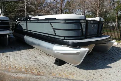 Godfrey Sweetwater 2286 SB