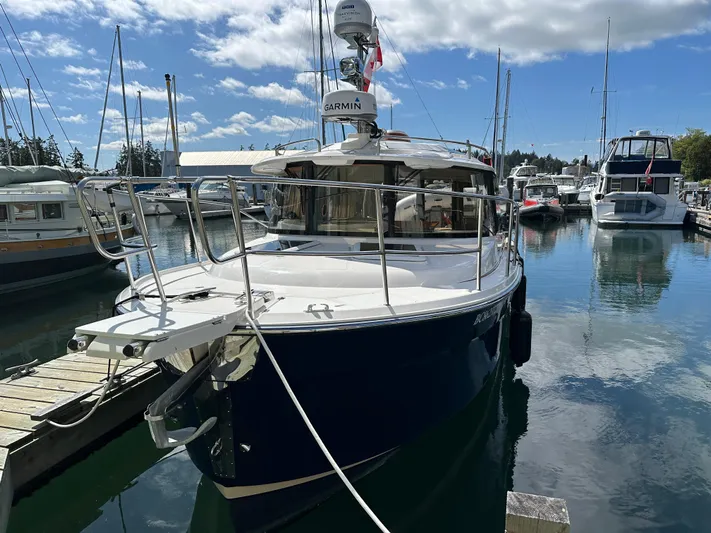  Yacht Photos Pics Ranger Tugs R-29 S 2023 docked in marina, sunny day.