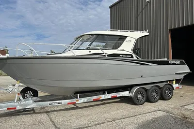 Extreme Boats 915 Walk Around 30'