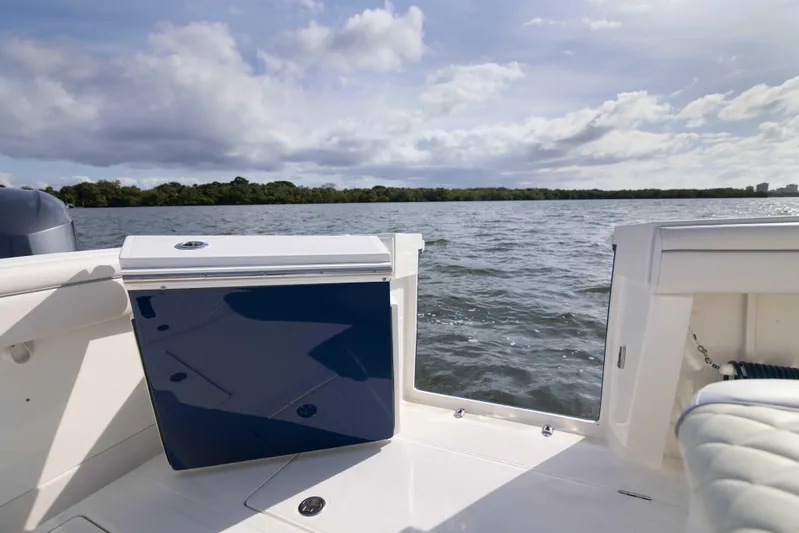 Zeus Yacht Photos Pics Jupiter 38 Zeus - Exterior Cockpit