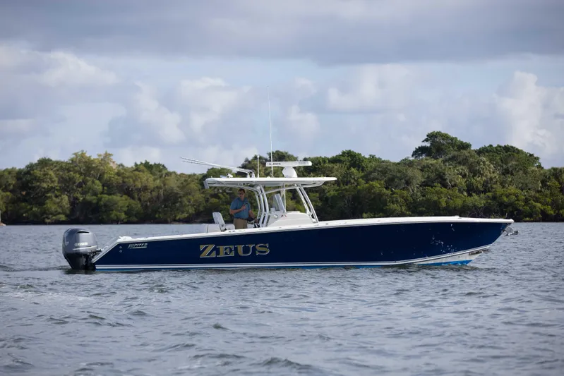 Zeus Yacht Photos Pics Jupiter 38 Zeus - Exterior Profile