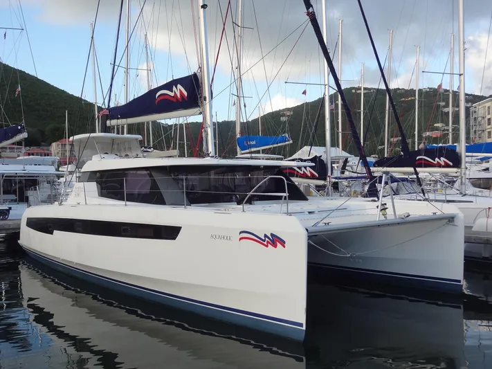 Aquaholic Yacht Photos Pics 
