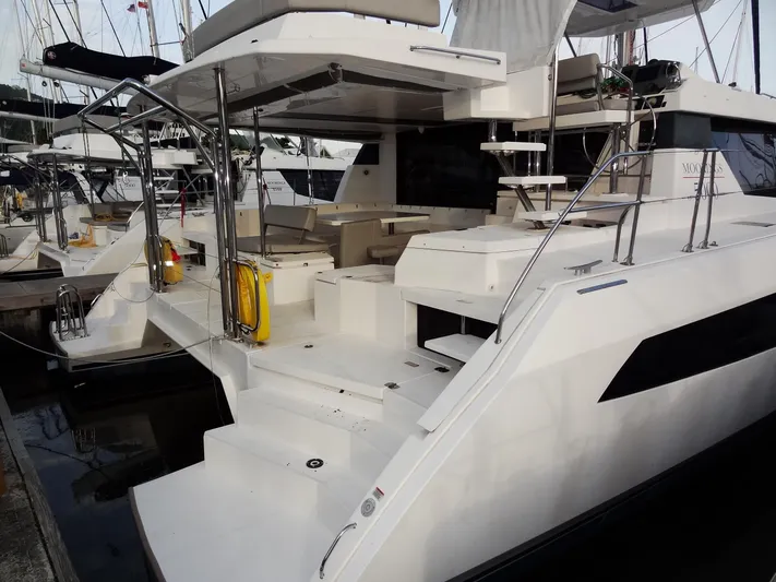 Aquaholic Yacht Photos Pics 