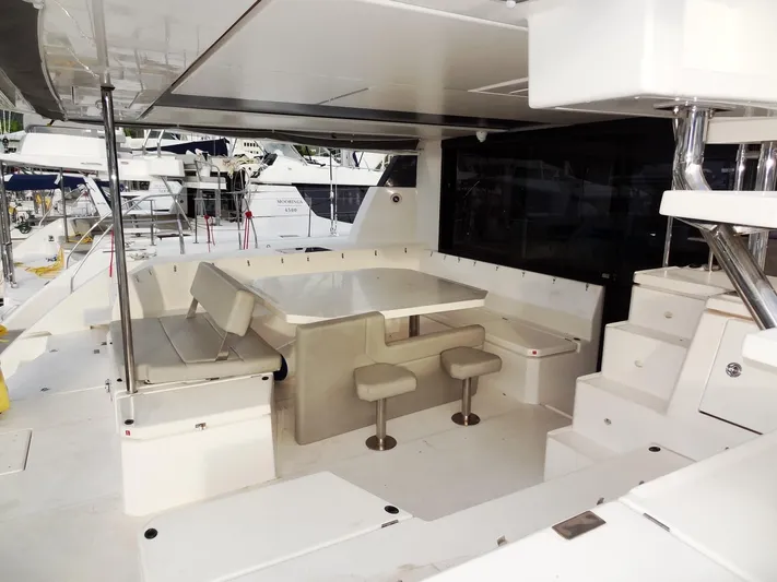 Aquaholic Yacht Photos Pics 