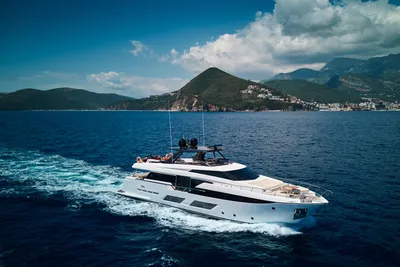 2023 Ferretti Yachts 920