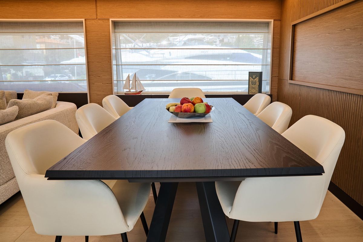 2023 Ferretti Yachts 93 