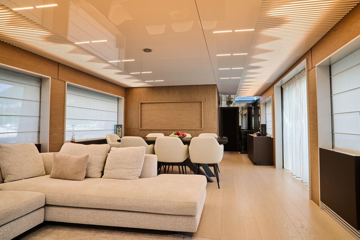 2023 Ferretti Yachts 93 