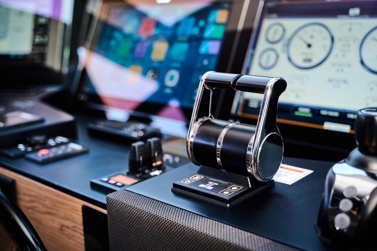 2023 Ferretti Yachts 93 