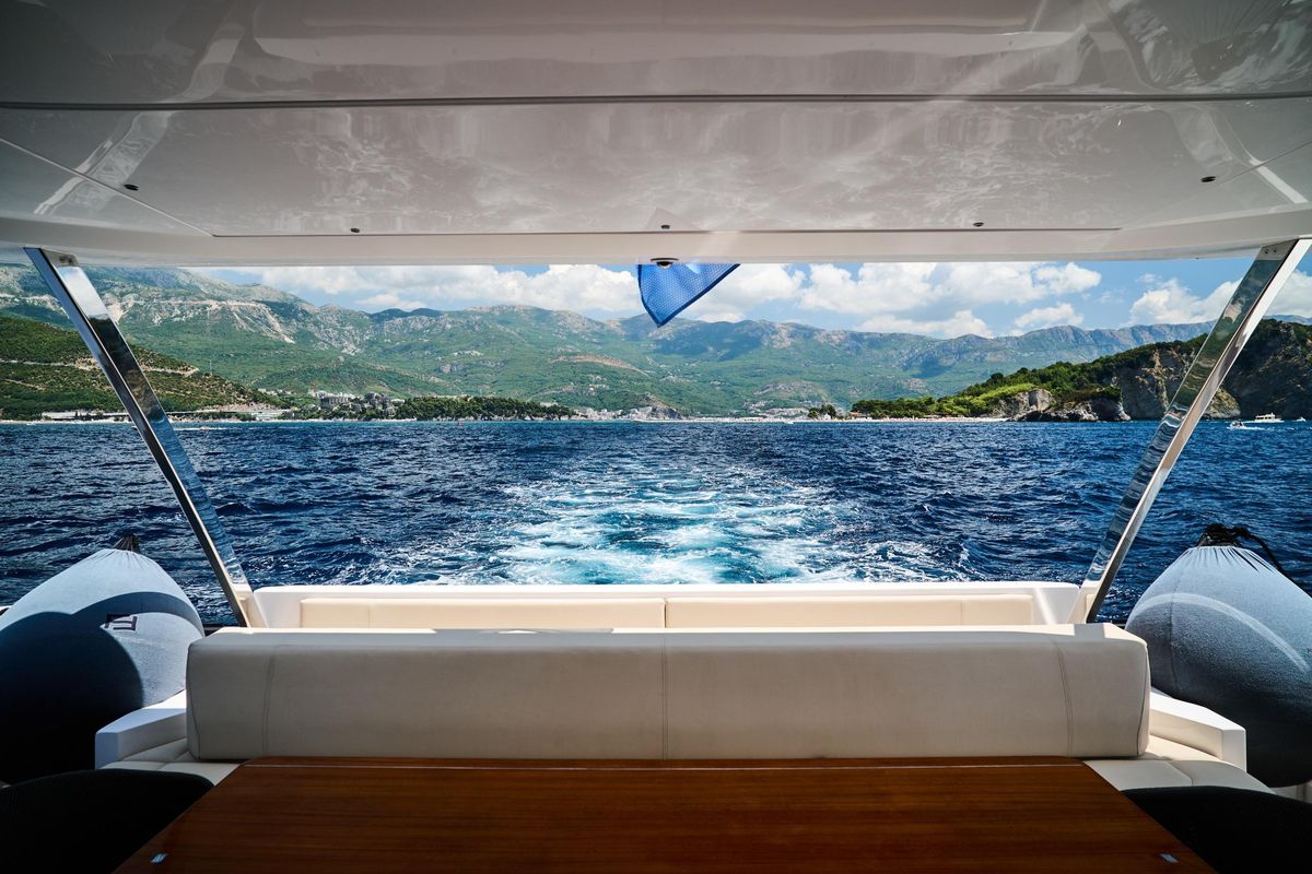 2023 Ferretti Yachts 93 