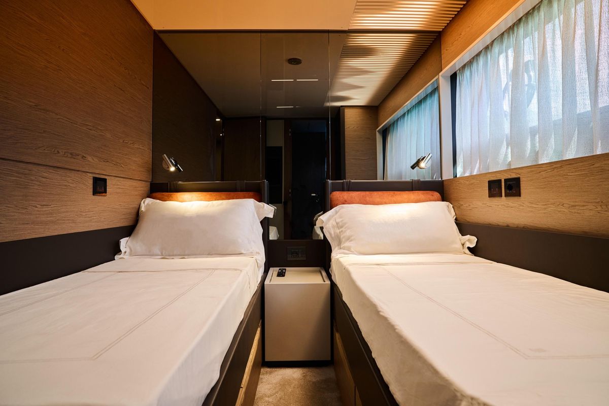 2023 Ferretti Yachts 93 