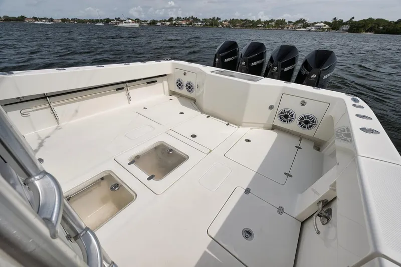 Cheeky Monkeys Yacht Photos Pics SeaVee 39 Cheeky Monkeys - Cockpit