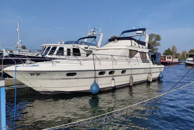 1988 Princess 45 Flybridge Motor Yacht