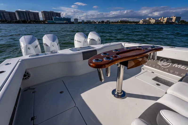  Yacht Photos Pics Freeman 37 boat deck with rod holders, ocean view, 2021 model.