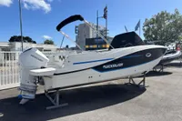 2024 Quicksilver Activ 755 Sundeck