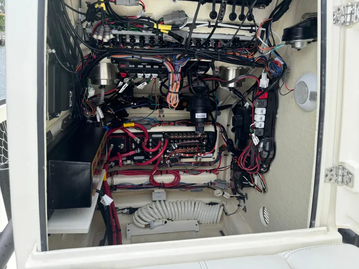  Yacht Photos Pics 2024 Pathfinder 2500 Hybrid boat wiring and electrical system interior view.