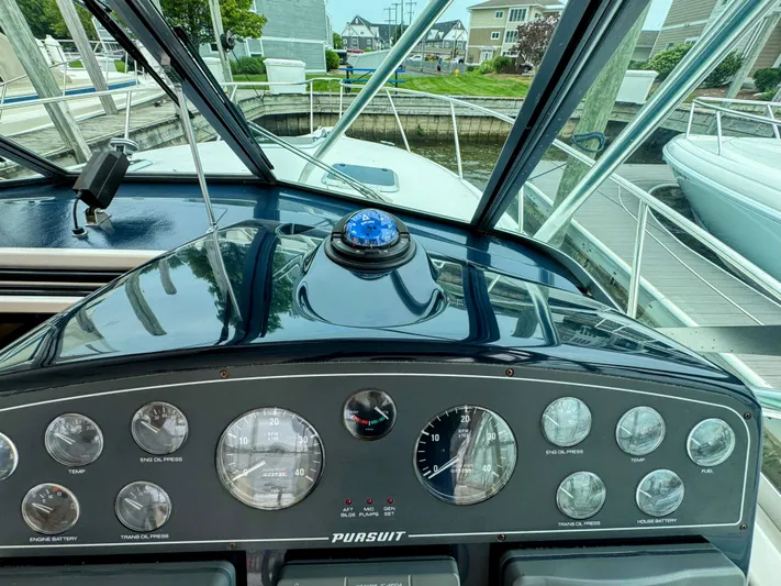 Heavy Yacht Photos Pics 