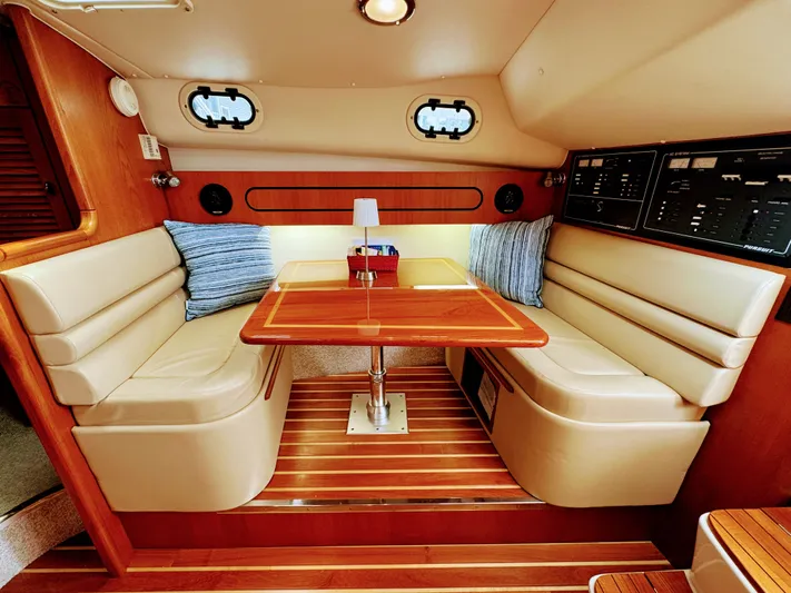 Heavy Yacht Photos Pics 