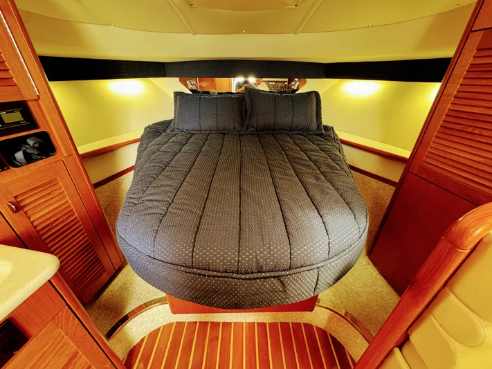 Heavy Yacht Photos Pics 