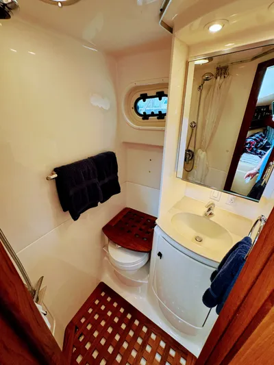 Heavy Yacht Photos Pics 