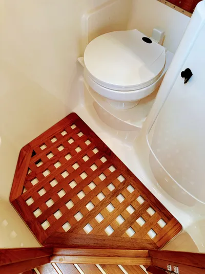 Heavy Yacht Photos Pics 