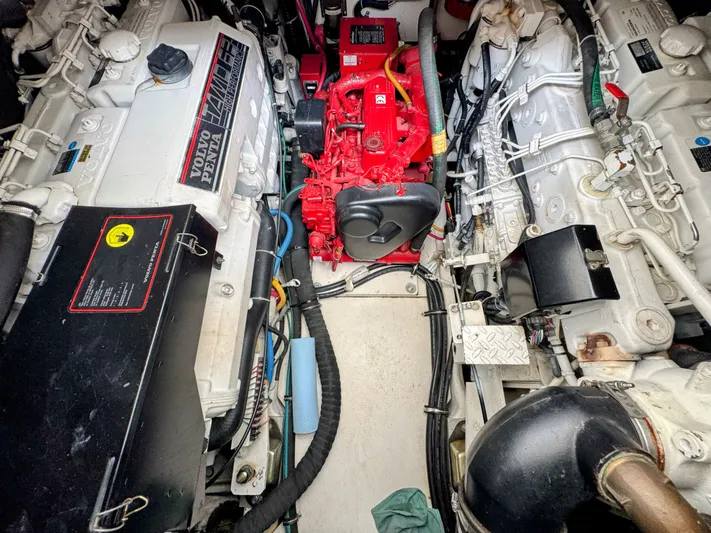 Heavy Yacht Photos Pics 