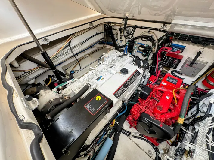 Heavy Yacht Photos Pics 