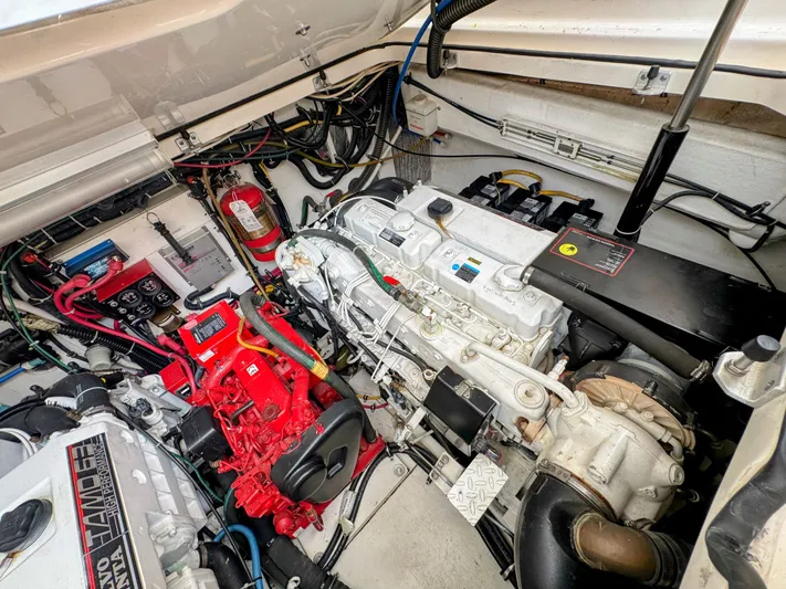 Heavy Yacht Photos Pics 