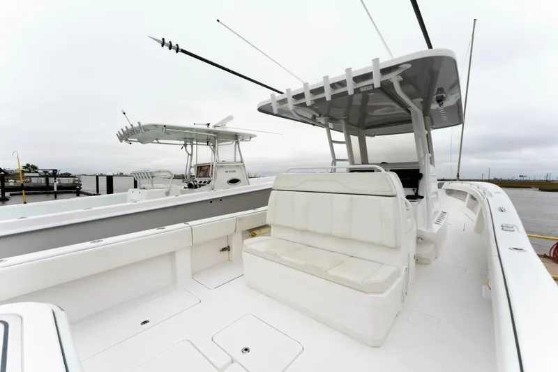  Yacht Photos Pics 2019 Invincible 39 Open Fisherman boat with spacious seating and fishing amenities.