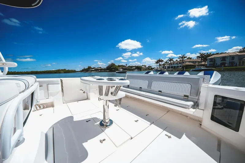 Mythendril Yacht Photos Pics 