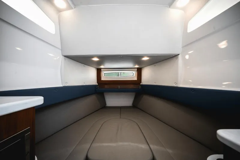 Mythendril Yacht Photos Pics 