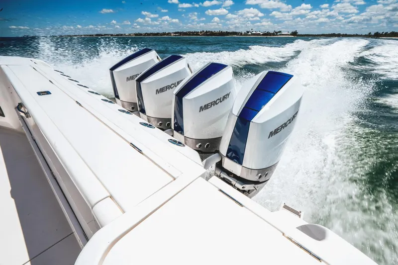 Mythendril Yacht Photos Pics 