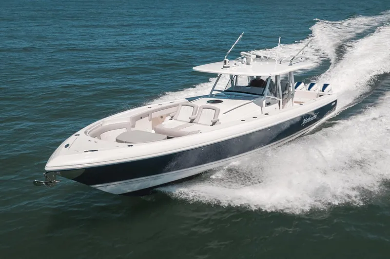 Mythendril Yacht Photos Pics 