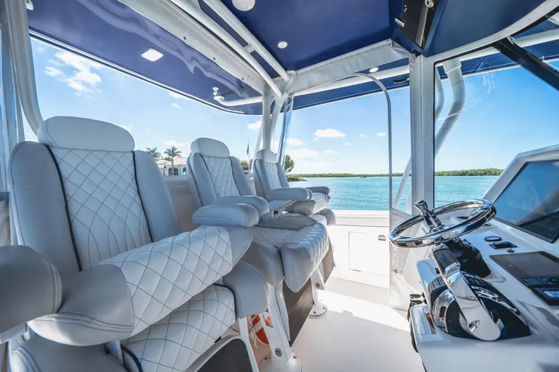 Mythendril Yacht Photos Pics 