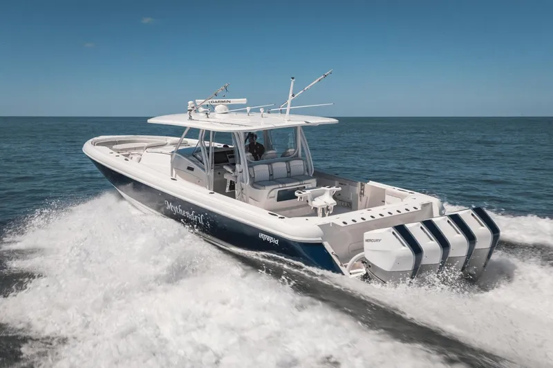 Mythendril Yacht Photos Pics 