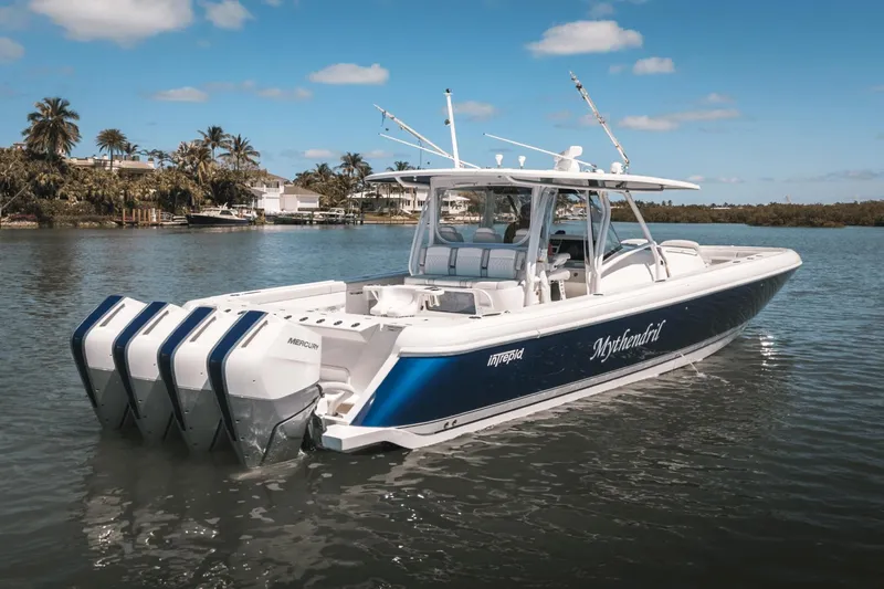 Mythendril Yacht Photos Pics 