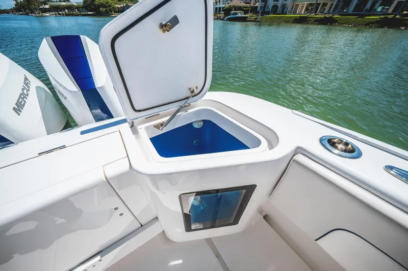 Mythendril Yacht Photos Pics 