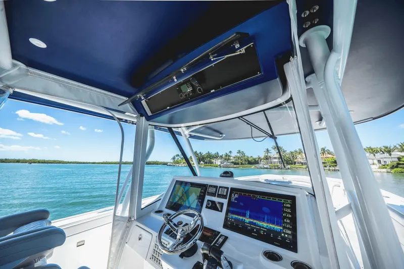 Mythendril Yacht Photos Pics 