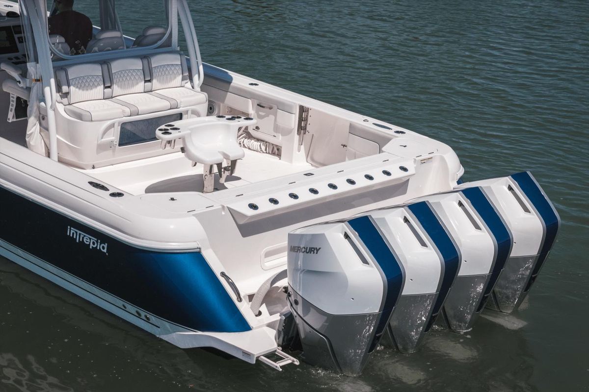 2022 Intrepid 47 
