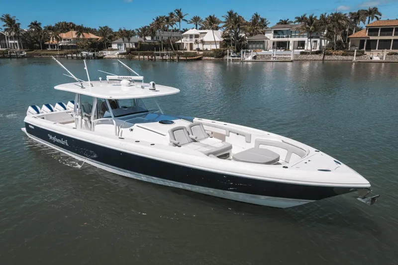 Mythendril Yacht Photos Pics 
