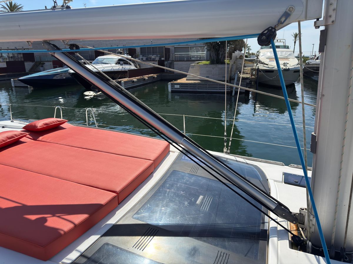 2016 Dufour 49 