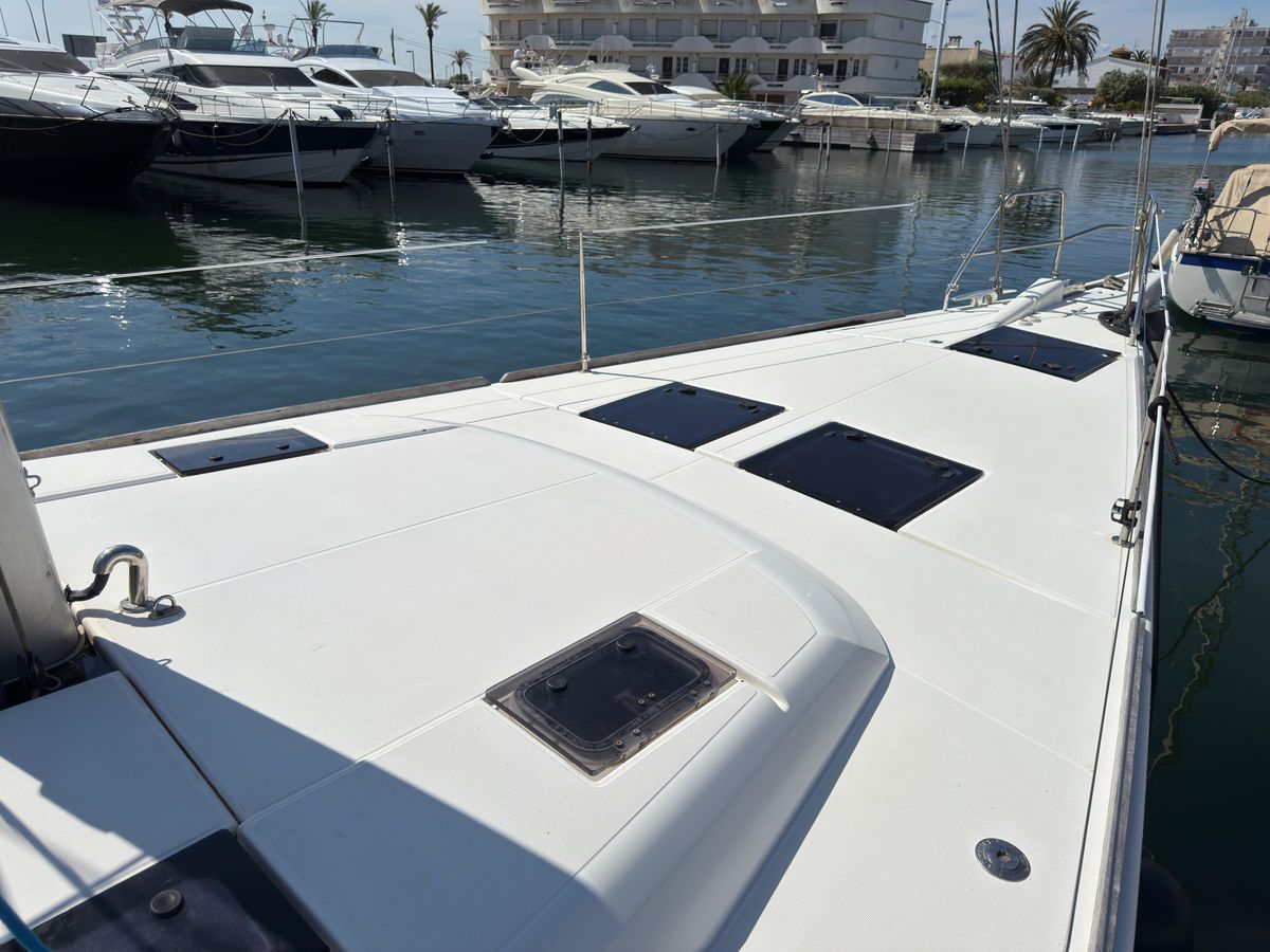 2016 Dufour 49 