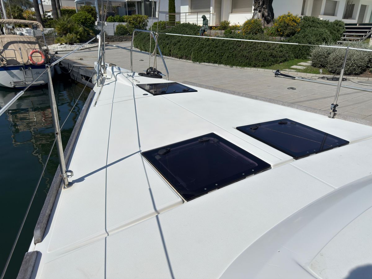 2016 Dufour 49 