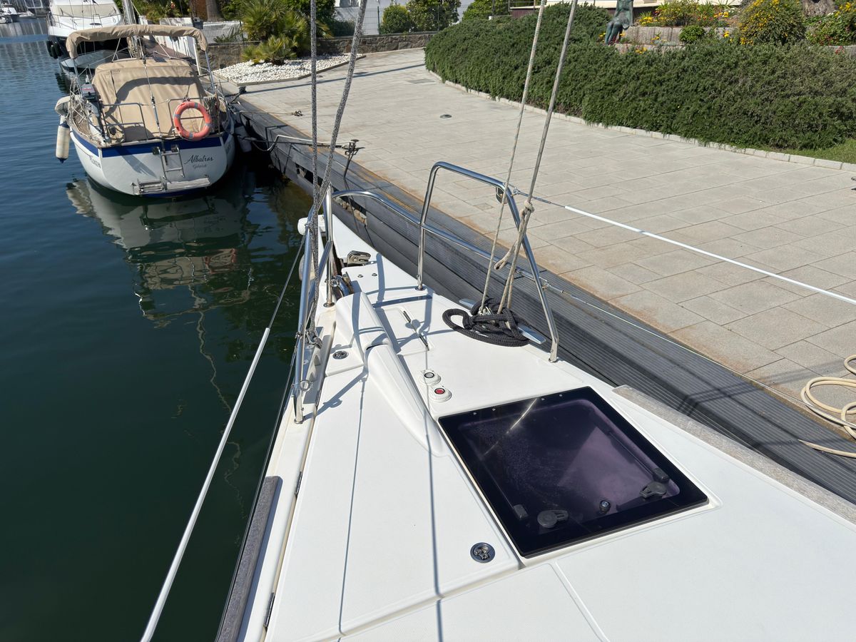 2016 Dufour 49 
