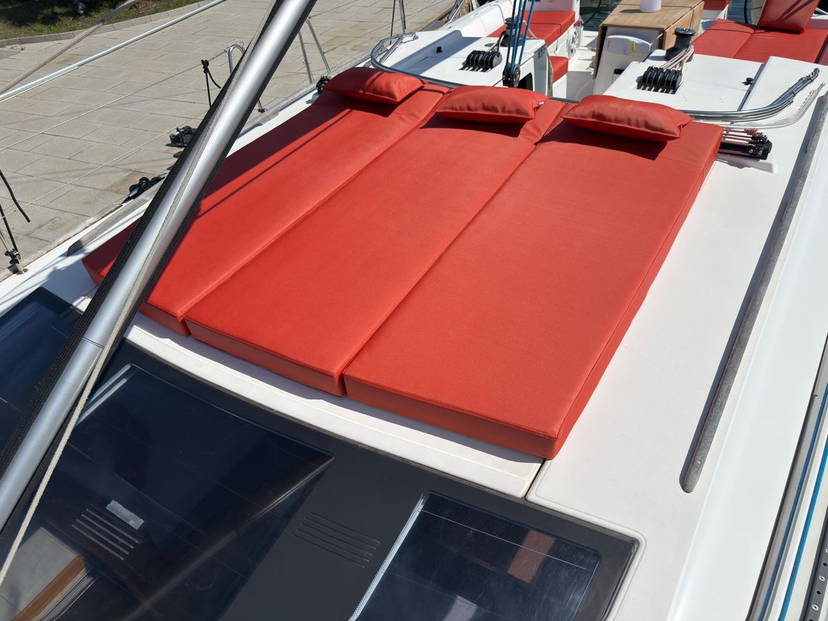 2016 Dufour 49 
