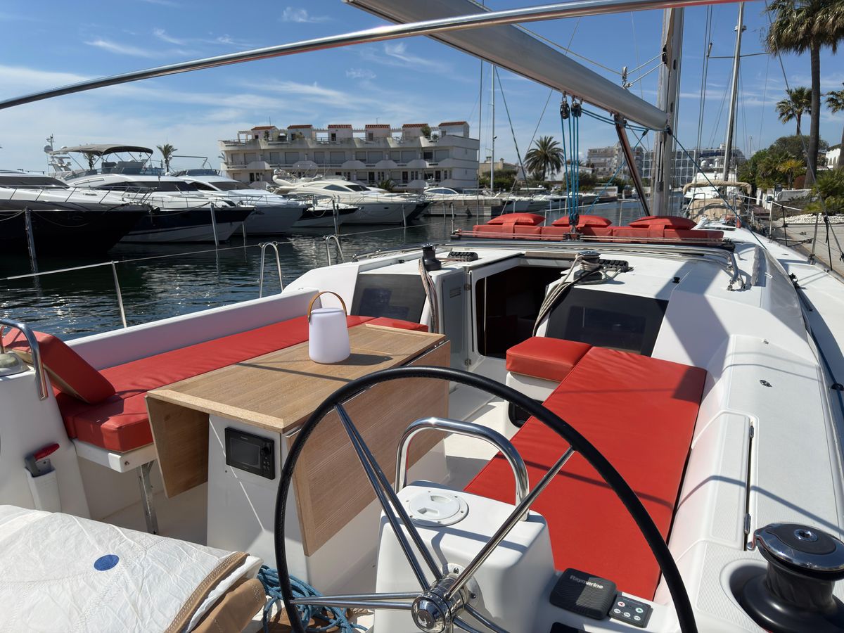 2016 Dufour 49 