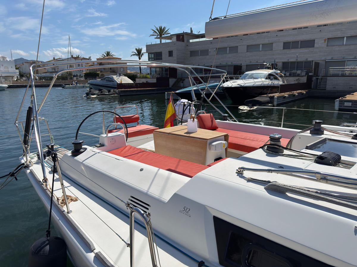 2016 Dufour 49 